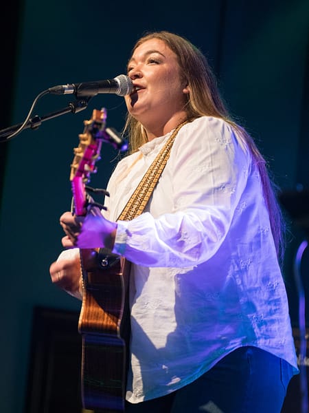 Claire Curran at Strathpeffer Pavilion 19102023 by Gordon Doherty image no 094654 450x600 - Marty Mone at Strathpeffer - Images