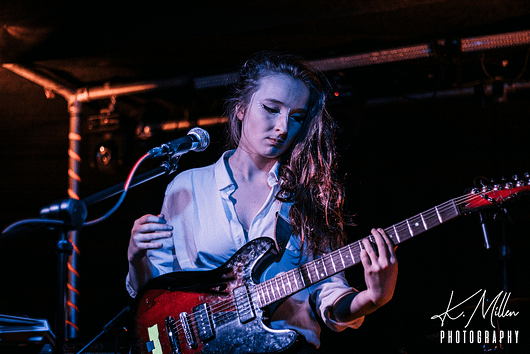 Zoe Graham at Tooth Claw Inverness 0043 530x354 - Tenement TV Tour, 27/4/2019 - Images