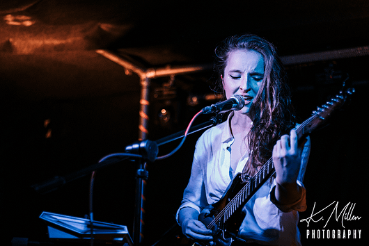 Zoe Graham at Tooth Claw Inverness 0055 530x354 - Tenement TV Tour, 27/4/2019 - Images