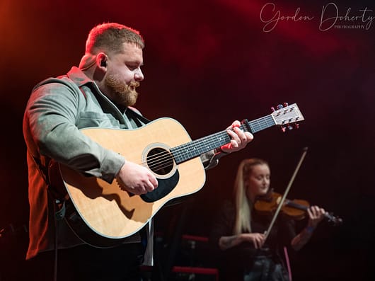 Cammy Barnes Inverness 8th December 2024 by Gordon Doherty 9 000326 530x398 - Skerryvore, Inverness 8/12/23 Photos