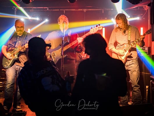 The Boyz Tooth and Claw 14th of October 2023 135858 530x400 - The Boyz (Thin Lizzy Tribute) - Images